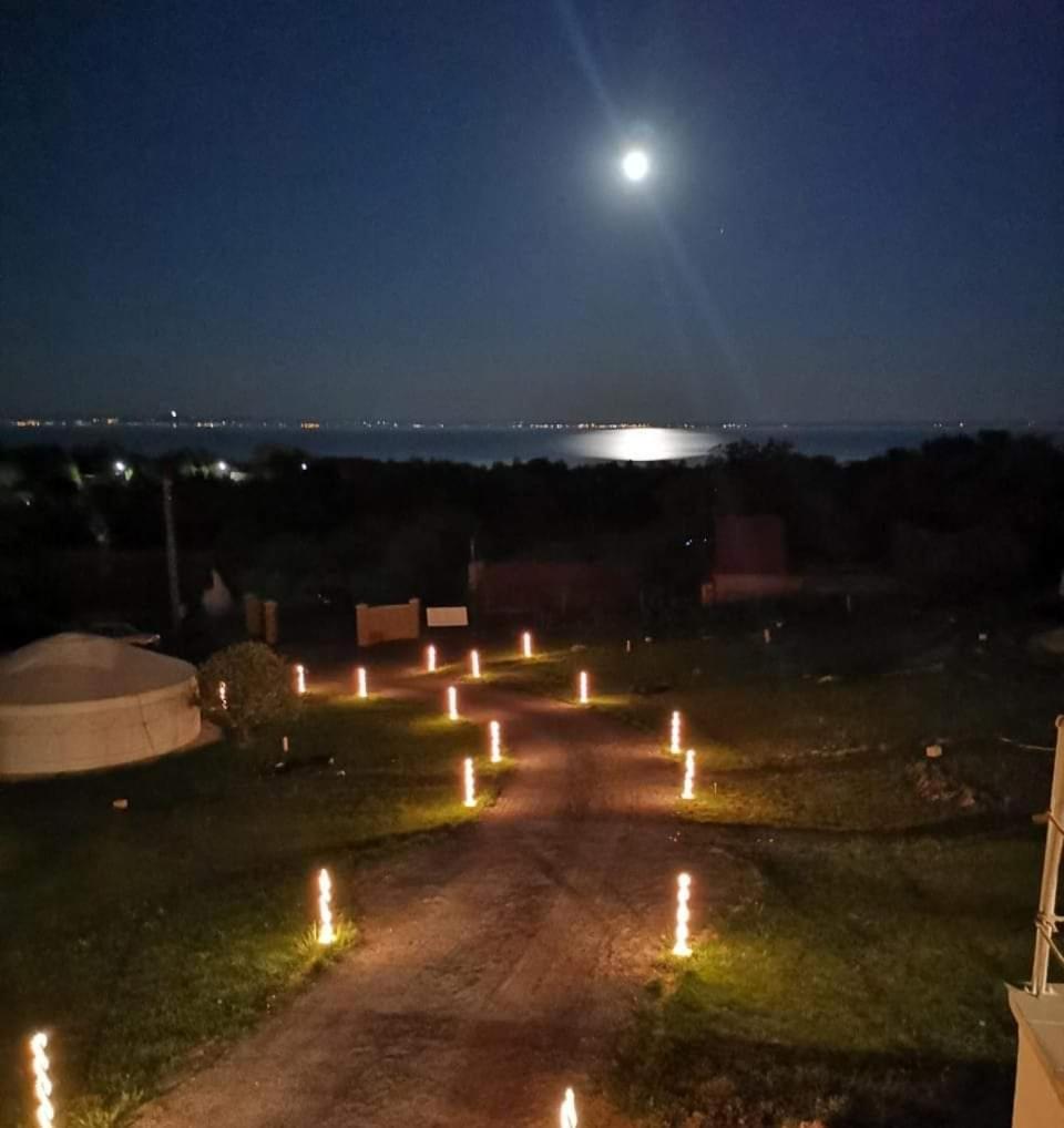 Jurta Hotel Balatongyoeroek Exteriér fotografie