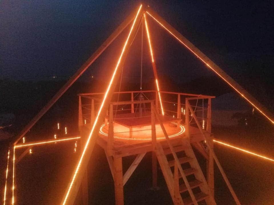 Jurta Hotel Balatongyoeroek Exteriér fotografie