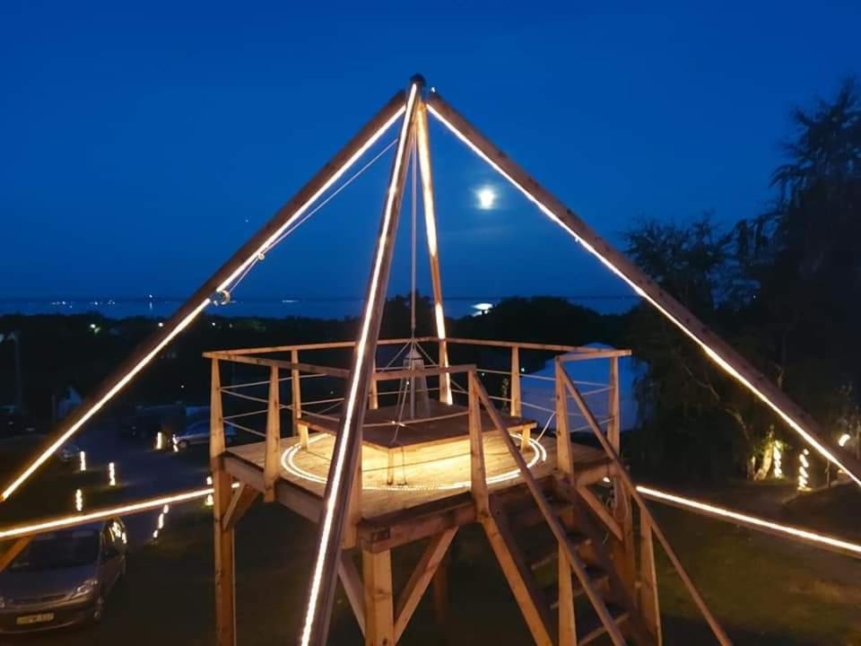 Jurta Hotel Balatongyoeroek Exteriér fotografie